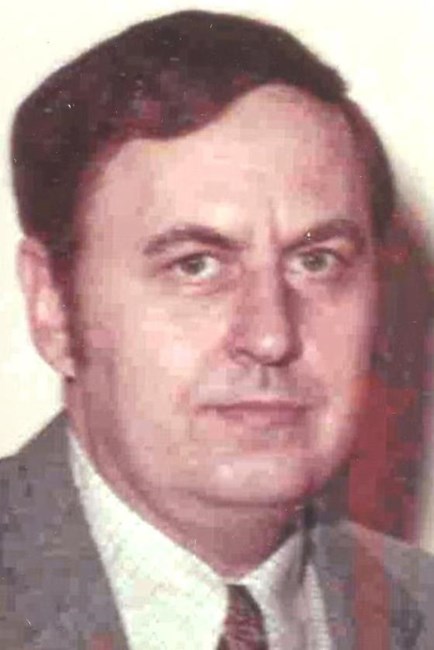 Obituary of Robert J Hohlman