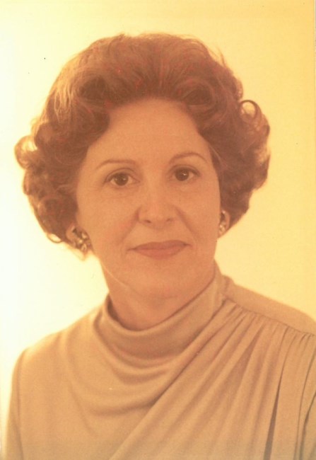 Obituary of Elaine Lohr Minvielle Voelker