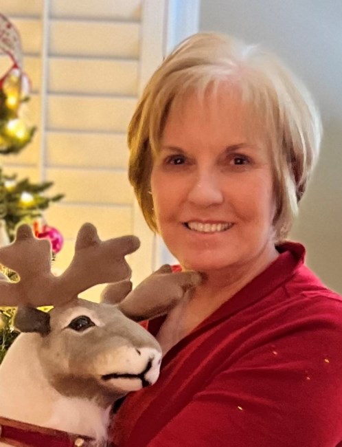 Obituary of Sarolyn H. Davis