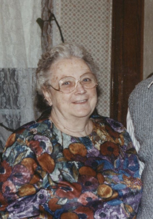 Obituary of Lois E. Leavitt