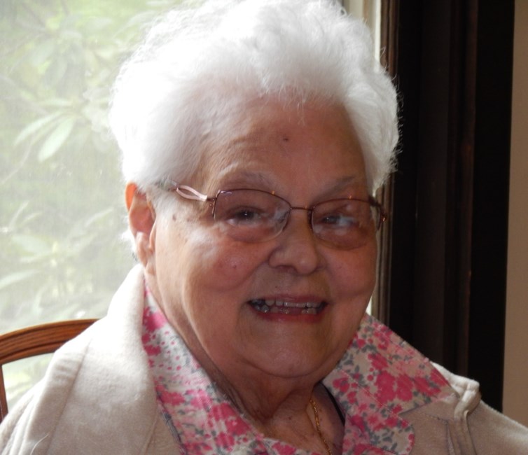 Obituario de Ethel M. Traskos