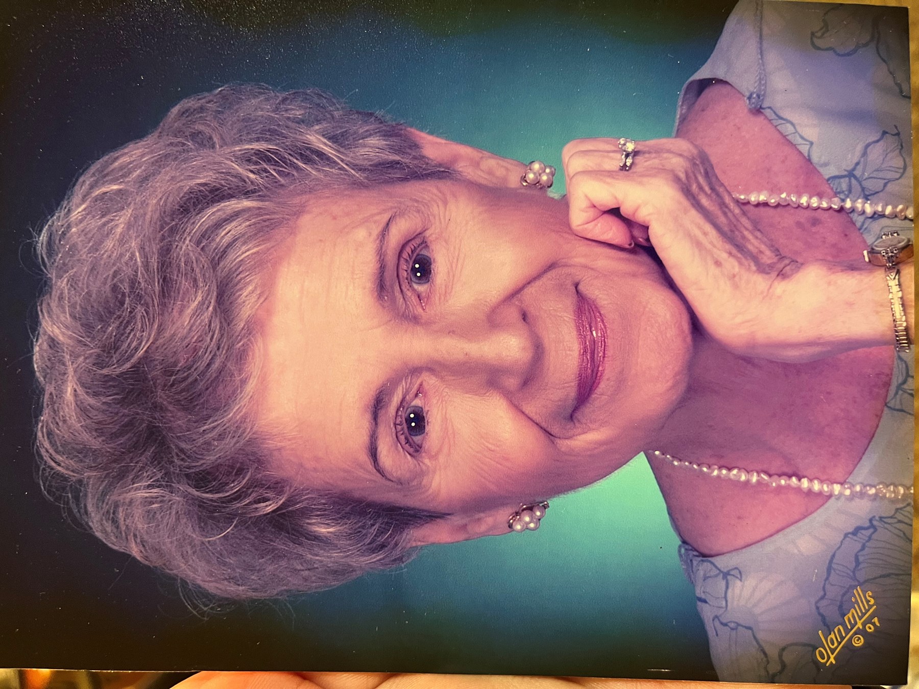 Obituary of Dolores Phyllis Karecki