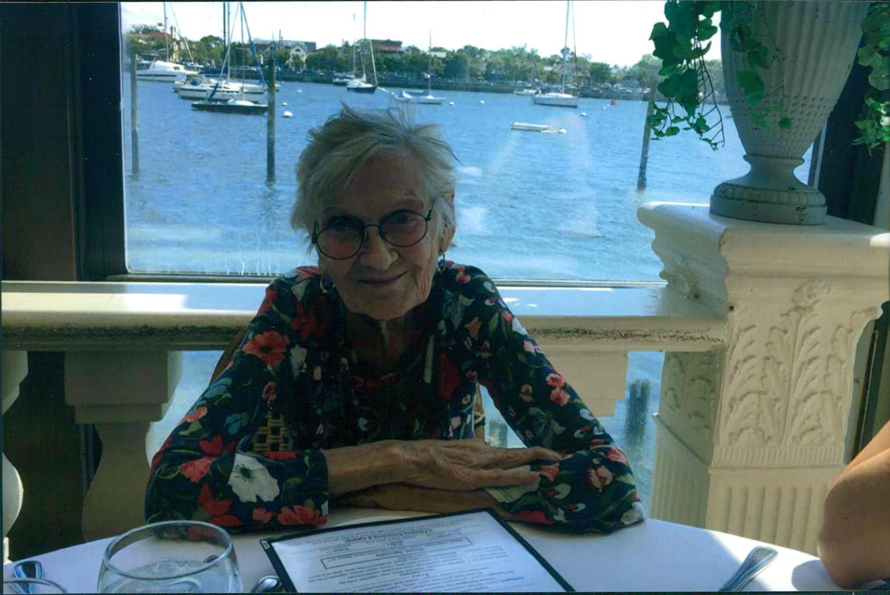 Obituary of Marion Ross