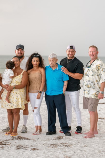 Avis de décès de Jose E. Reyes Casco