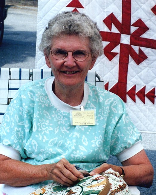 Obituario de Doris R. Smith