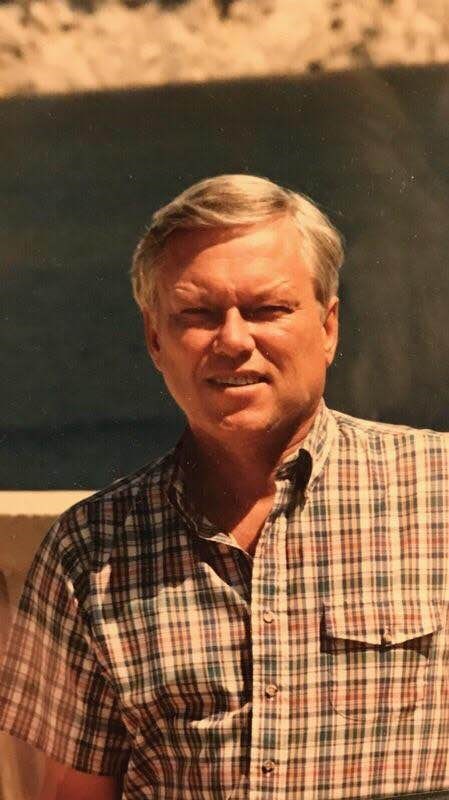 Obituary of Franklin Clay Petersen