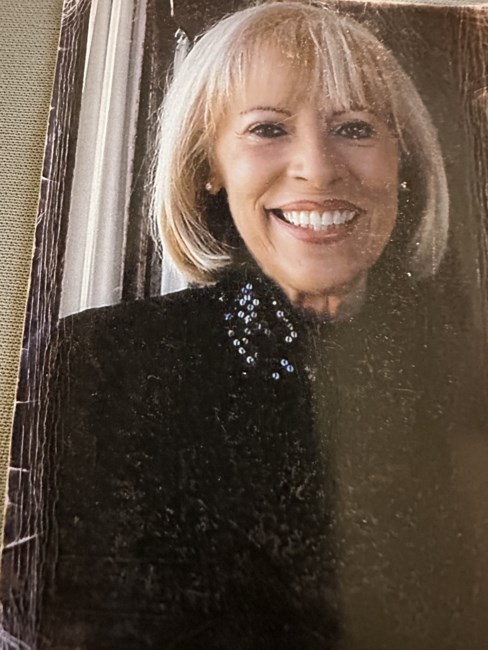 Obituary of Mary Moon