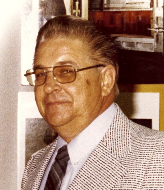 Obituary of Raymond D. Fox