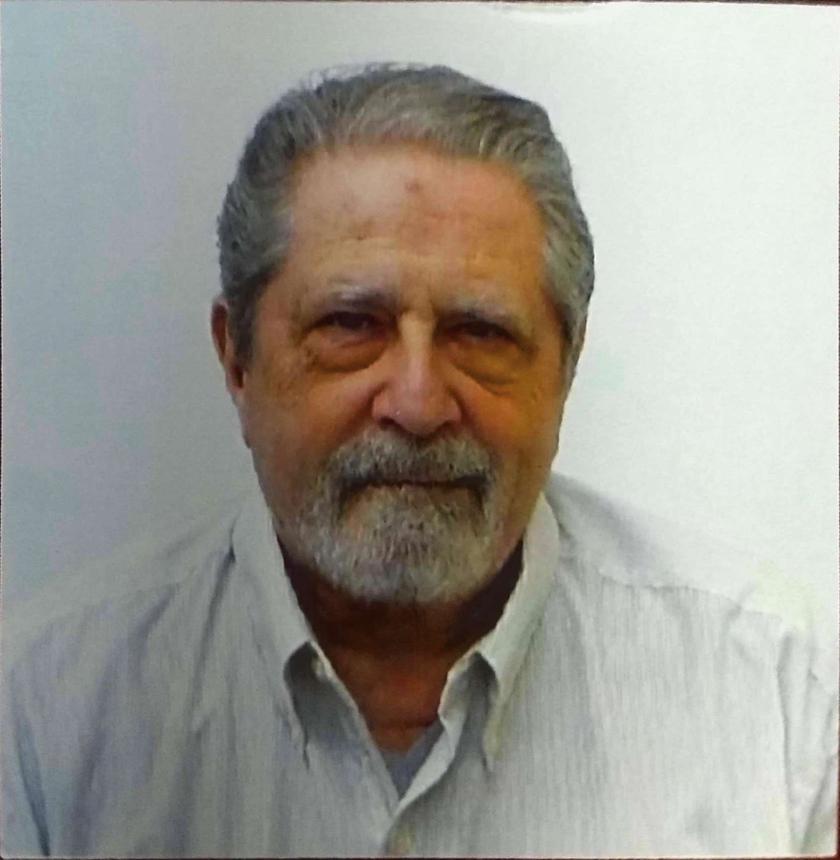 Obituary of Daniel Eric Knee