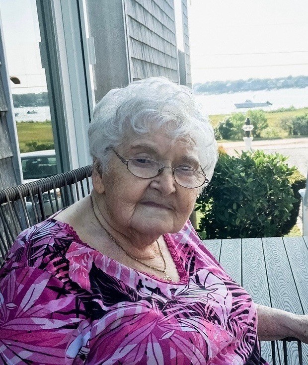 Obituary of Shirley A. Souza