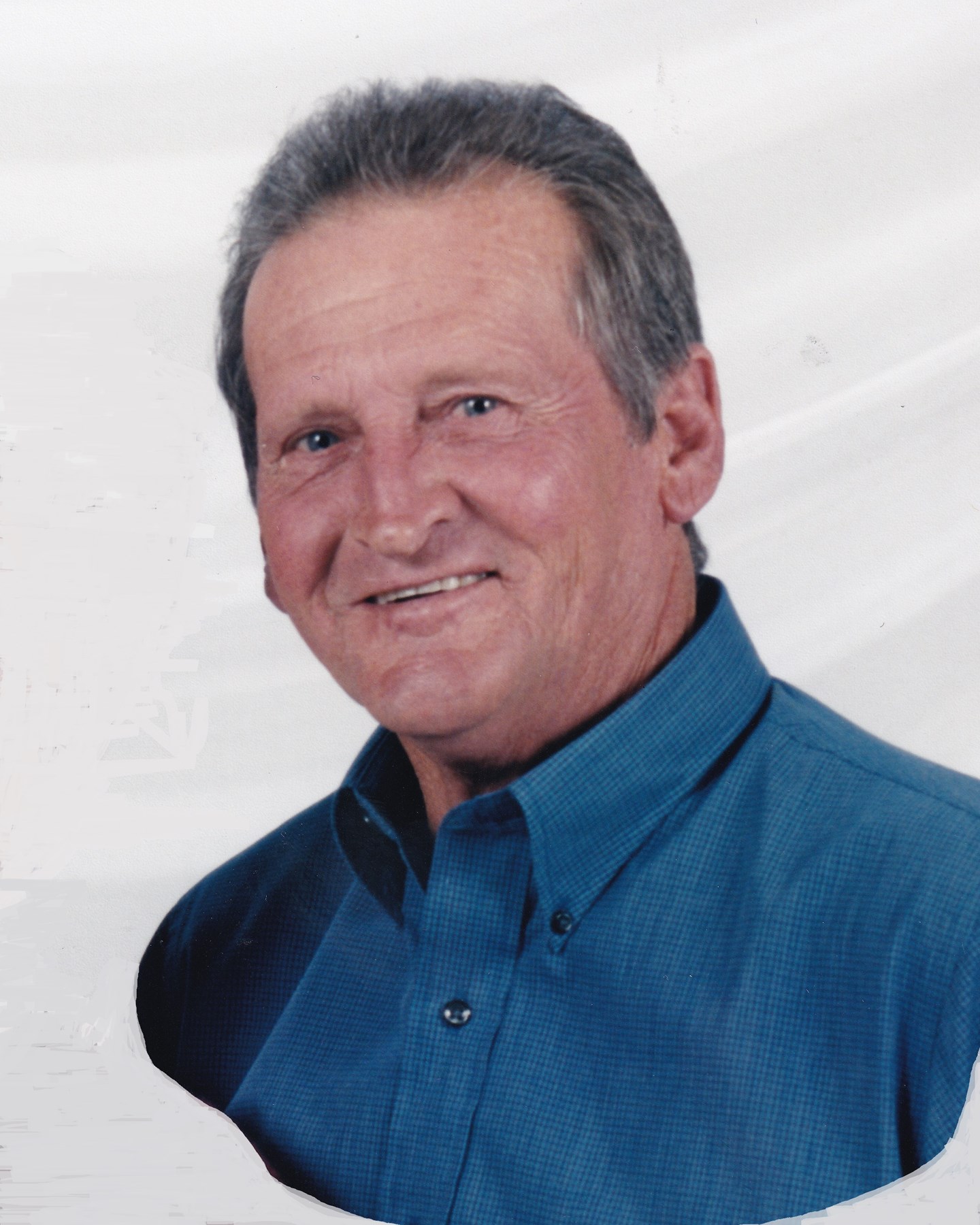 Obituary of Monroe "Whit" Gordon