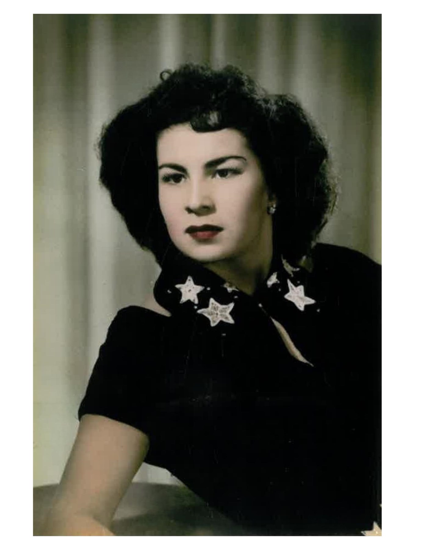 Obituary of Maria Gloria Chacon