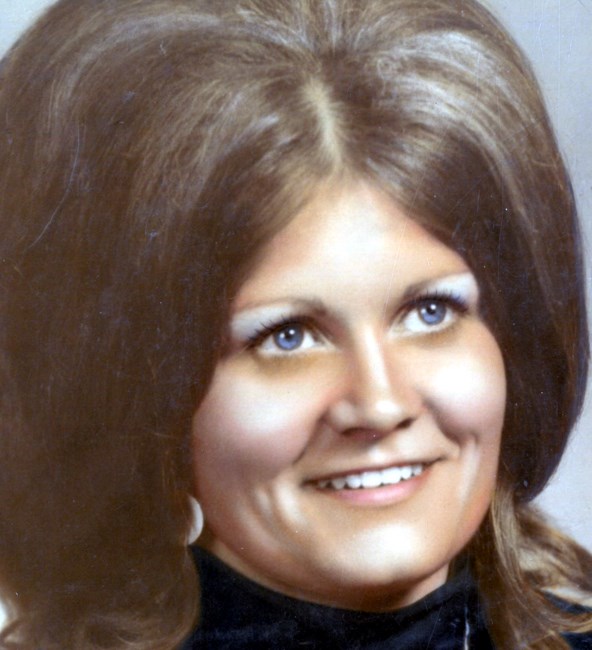 Obituary of Renee Elyce Smith Robb