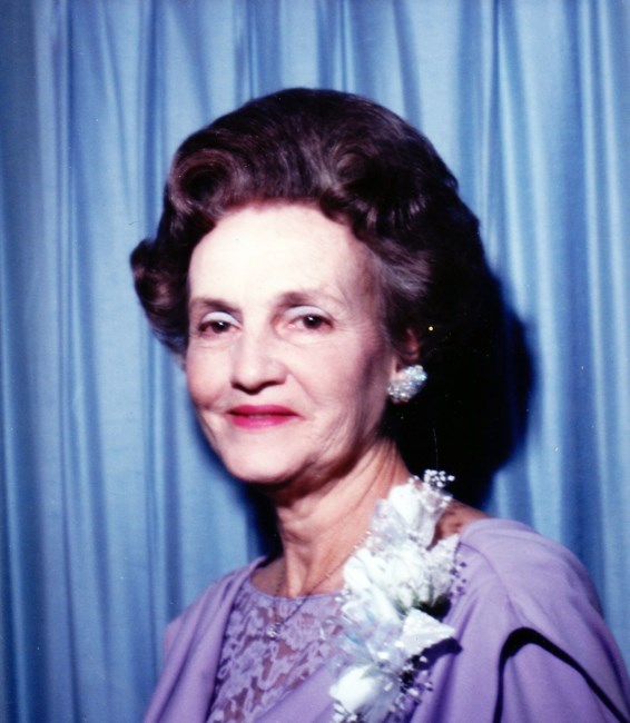 Obituary of Helen Petrey Thomas