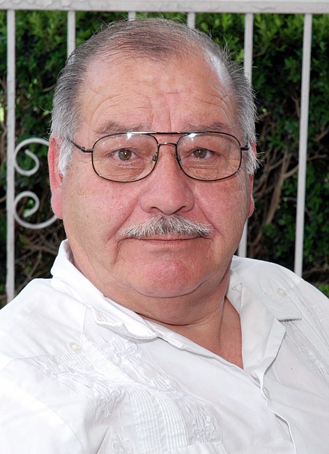 Obituario de Mario C. De Hoyos