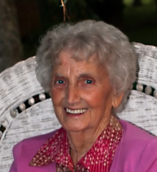 Obituary of Louise Young Davenport