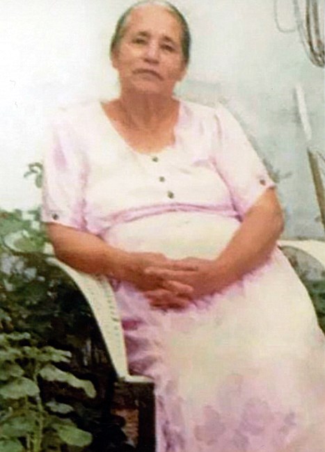Obituary of Maria Carmen Calderon