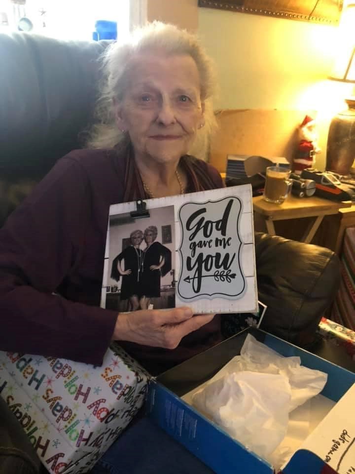 Avis de décès de Delores Dean Leonard