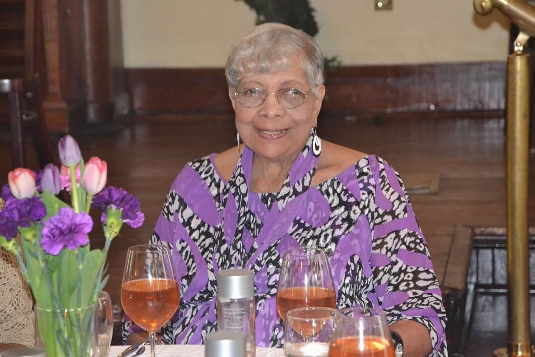 Obituary of Evelyn Leggett Hughes