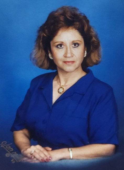 Obituary of Maria Elena Valenzuela