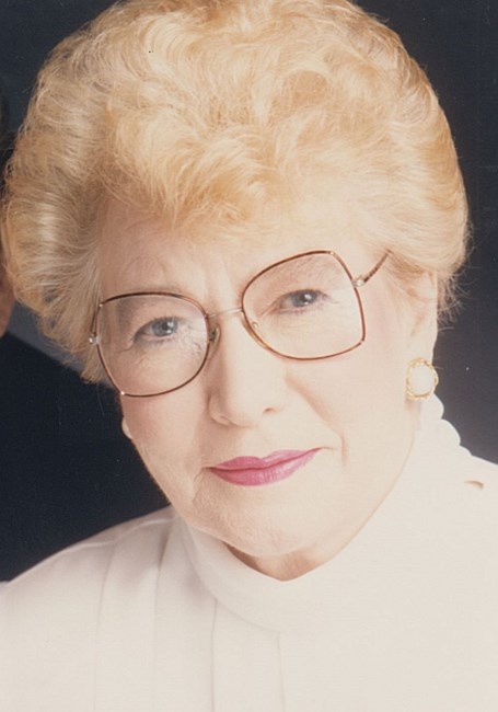 Obituario de Margaret F. Wyatt