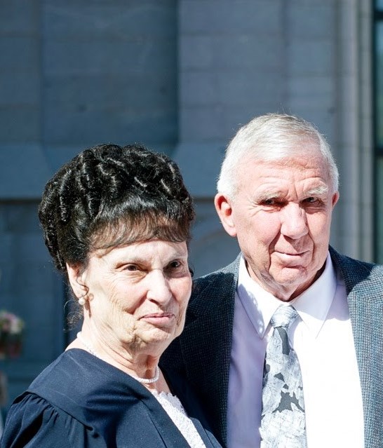 Obituary of Robert Mills & Diane Kay Schauerhamer Liddiard