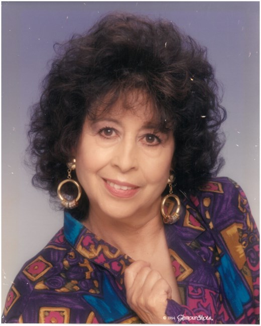 Obituary of Reina L Castillo