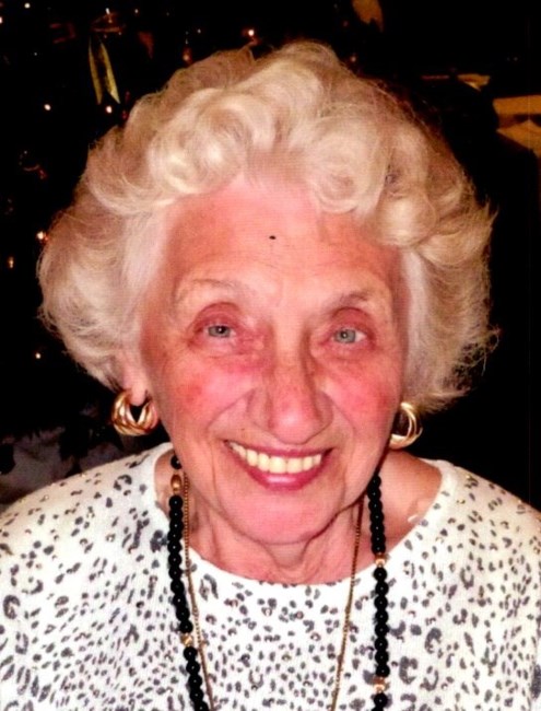 Obituary of Justine Eva Philipp