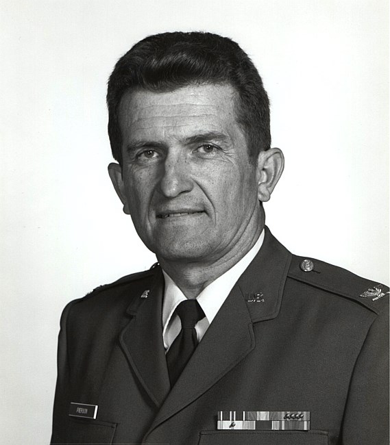 Obituario de David E. Pierson