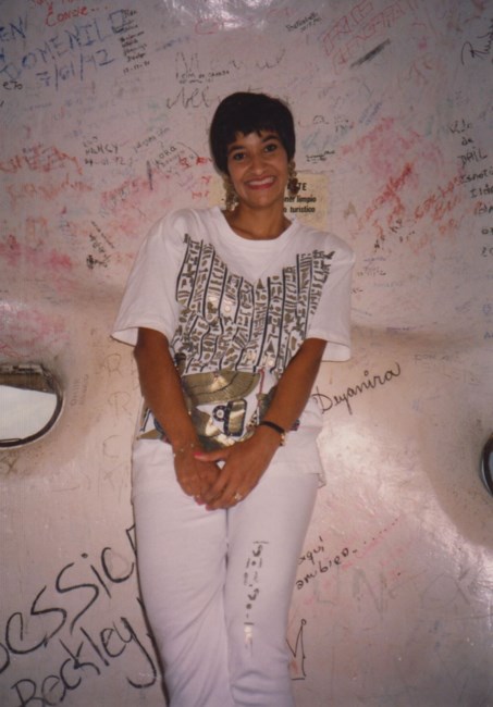 Obituario de Desiree Josefina Vasquez-Regnault