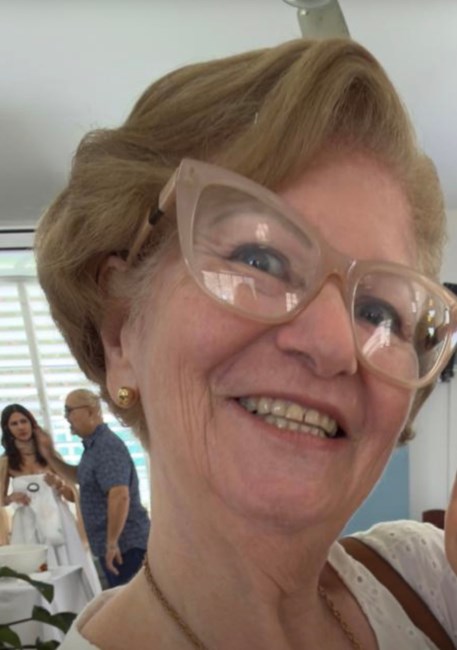 Obituario de Dynia Alicia Decheth Albertorio