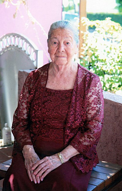 Obituary of Lucia "MamaLuz" Flores De Torres