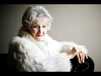 Obituary of Gloria May White