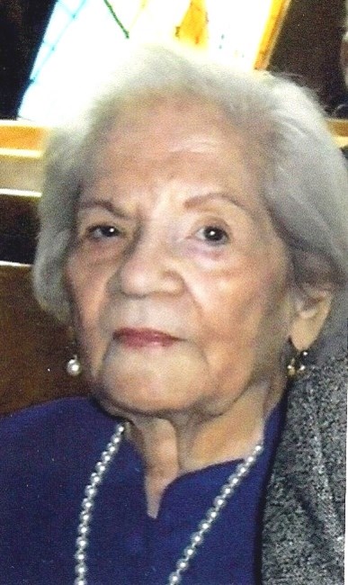 Obituary of Elena Munoz