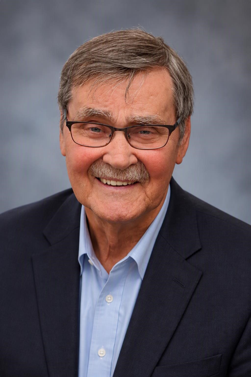 Obituary of Robert "Bob" Alan Wakeley