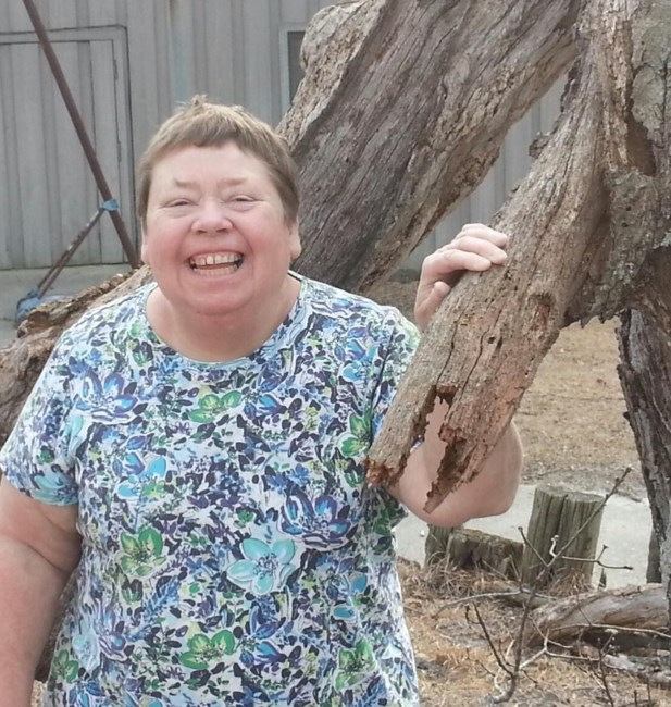 Obituary of Laura L Lyon