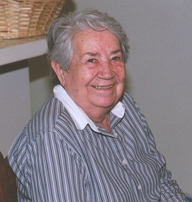 Obituario de Antonieta R. Valdez