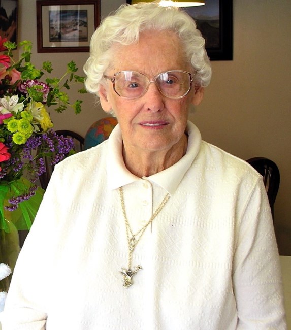 Obituary of Betty Louise Ross