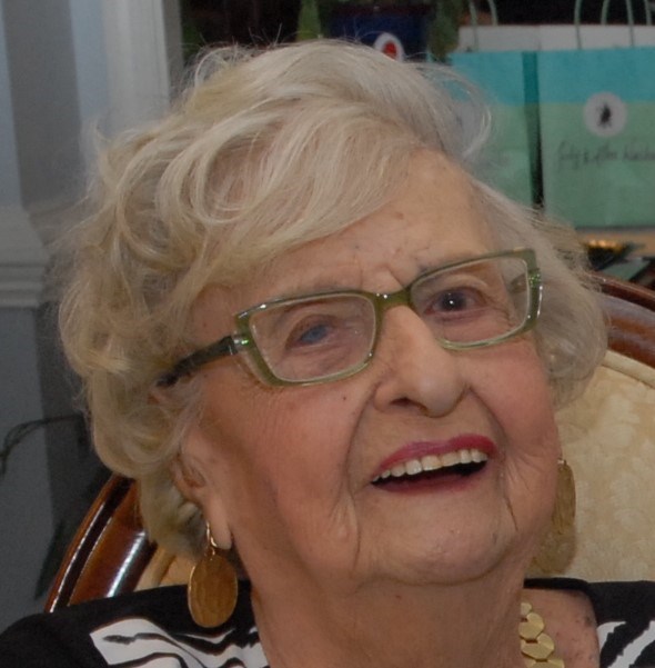 Obituary of Beatrice P. Weidenfeld