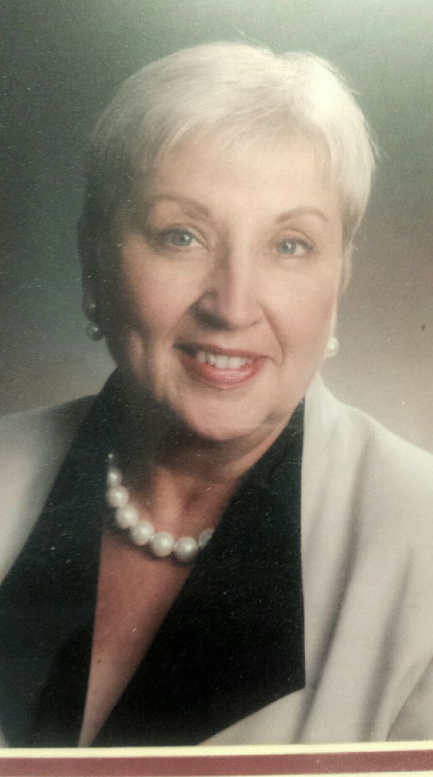 Obituario de Eleonore Maria Hutto