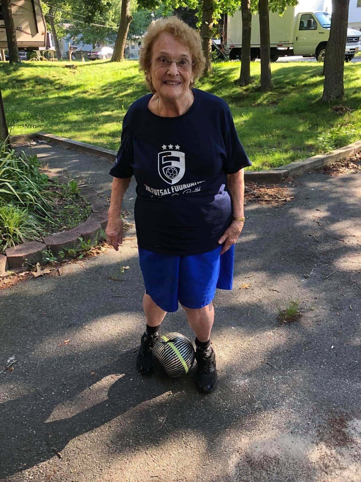 Obituary of Diamond Roros