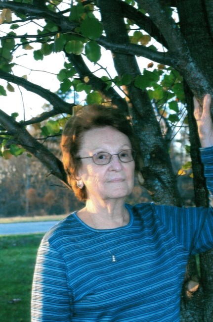 Obituary of June M. (Phillips) Davis Hanauer