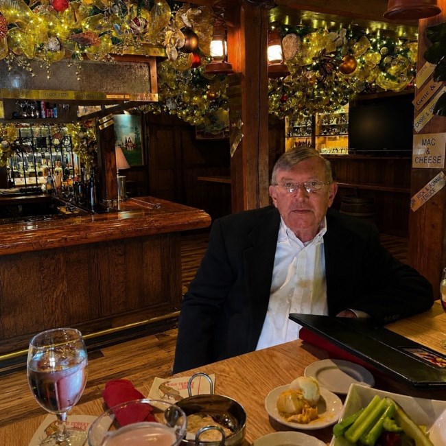 Obituary of Donn Bennett Freeman Jr.