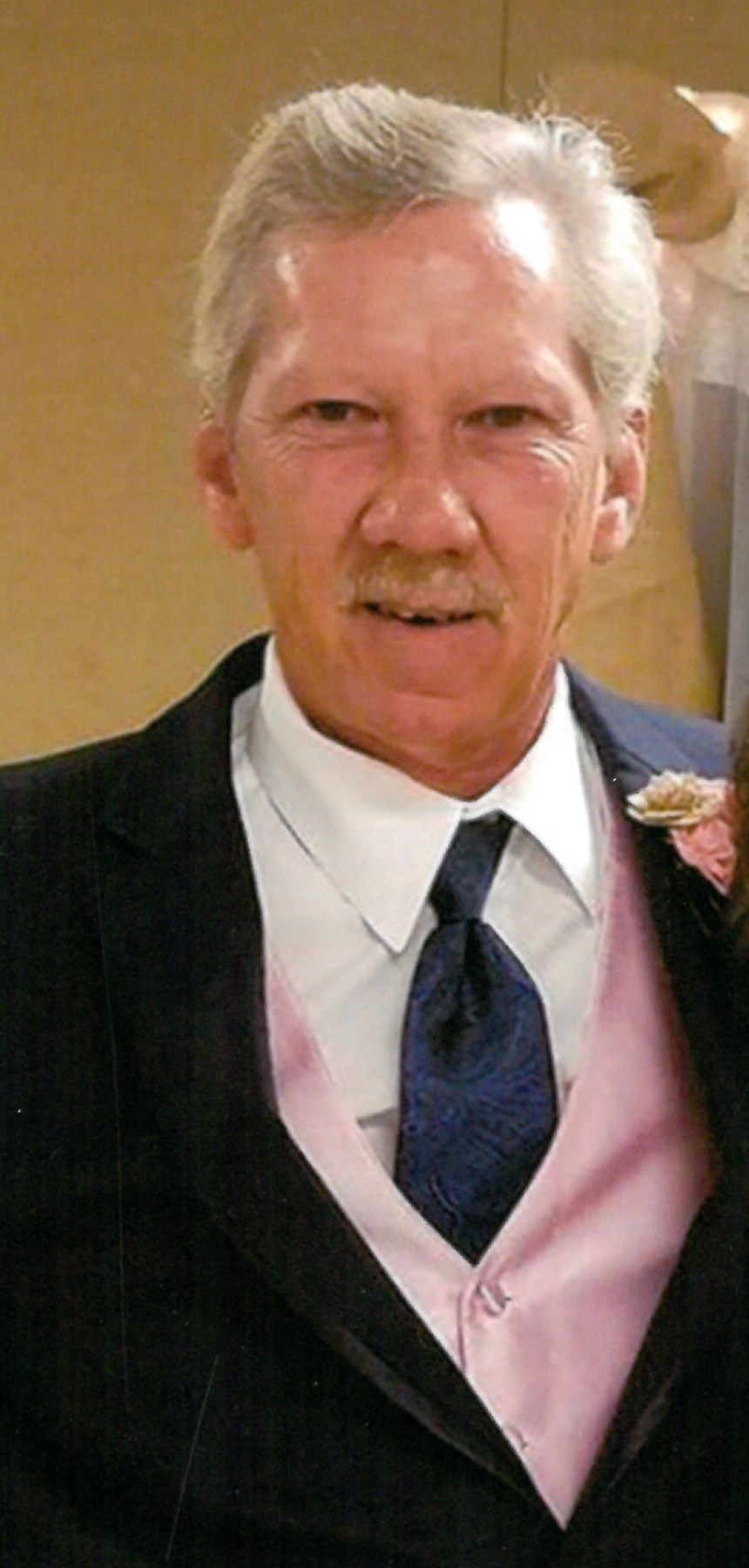 Obituary of Cecil Lee Roberson