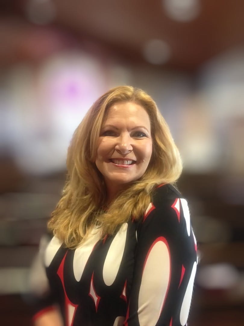 Obituary of Lisa Marshall Hein