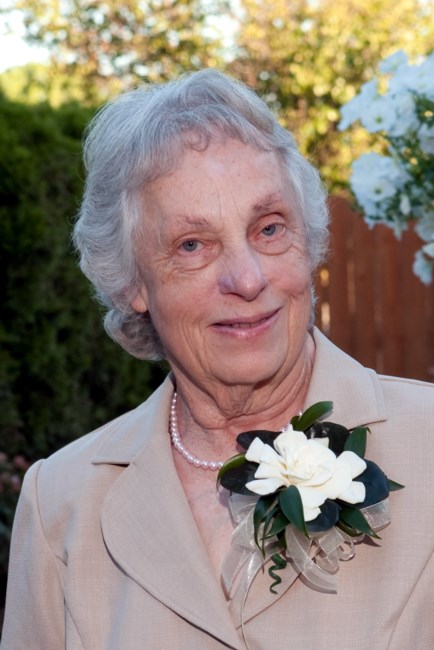 Obituario de Mary Elizabeth Stoddard