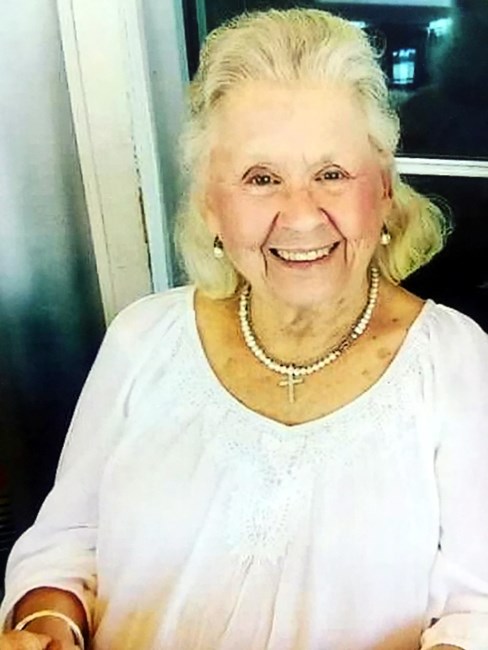 Obituary of Betty Ruth Castle