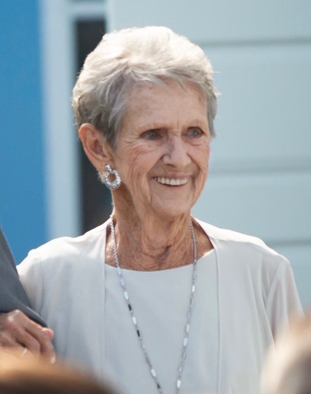 Obituary of Evalee Nino