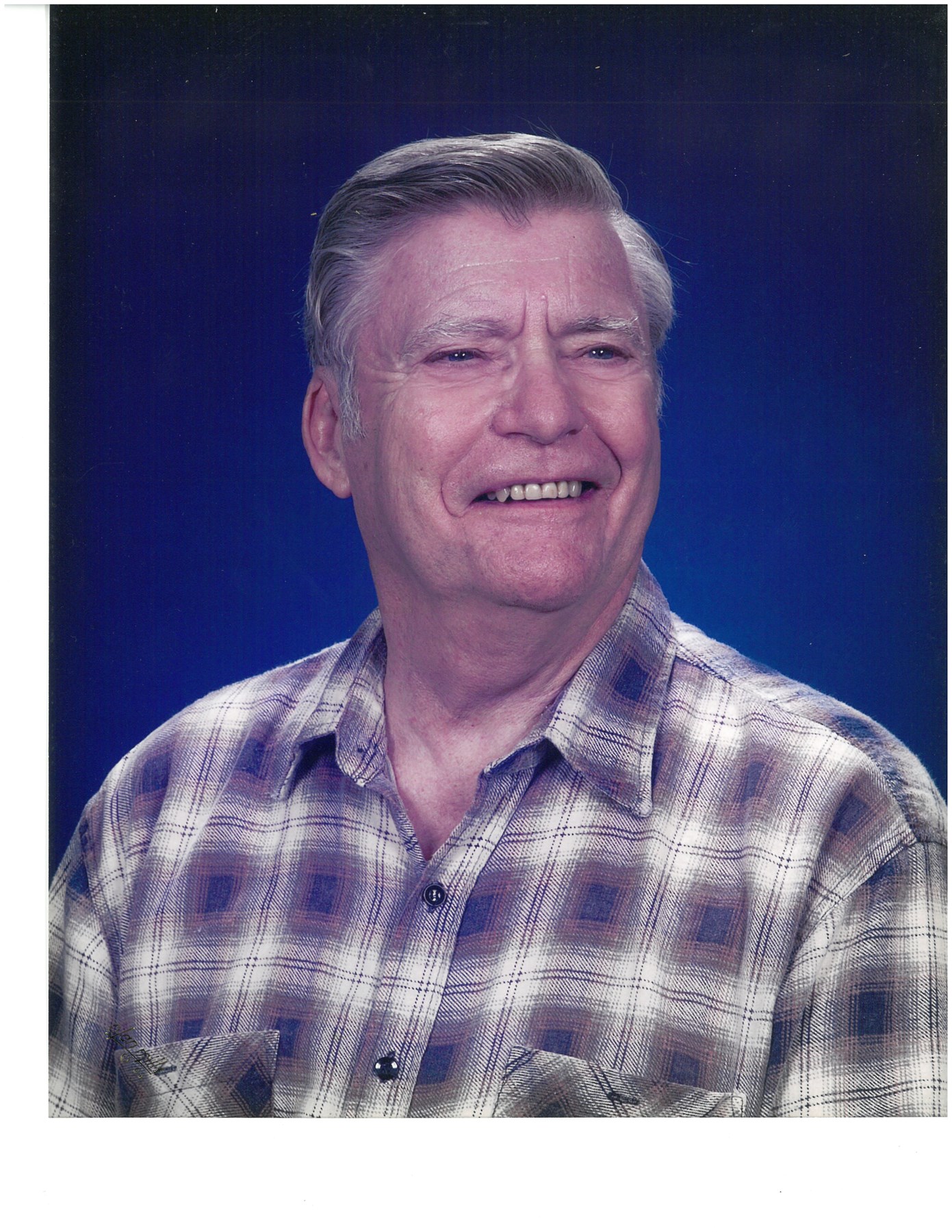 Obituary of Lloyd E. Simmons