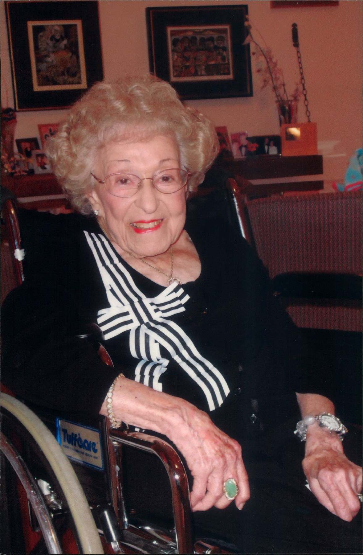 Obituary of Helen Marie Peltz Diamond